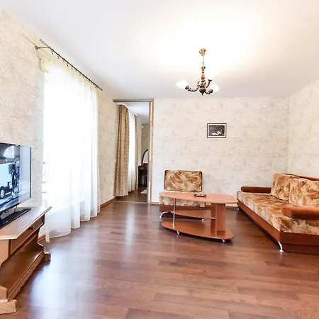 Apartamentai Pluke דירה